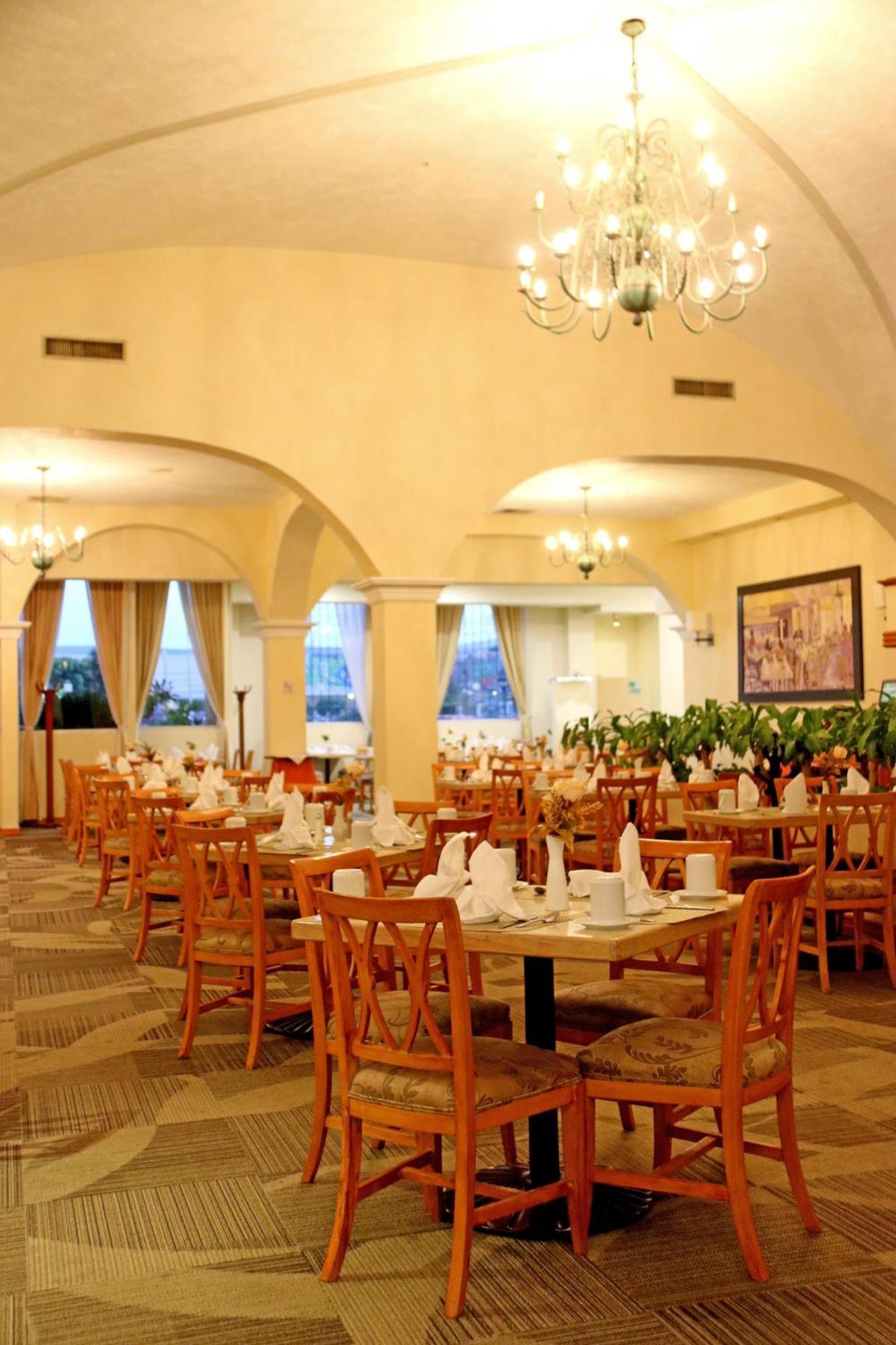 Holiday Inn La Piedad By Ihg Extérieur photo