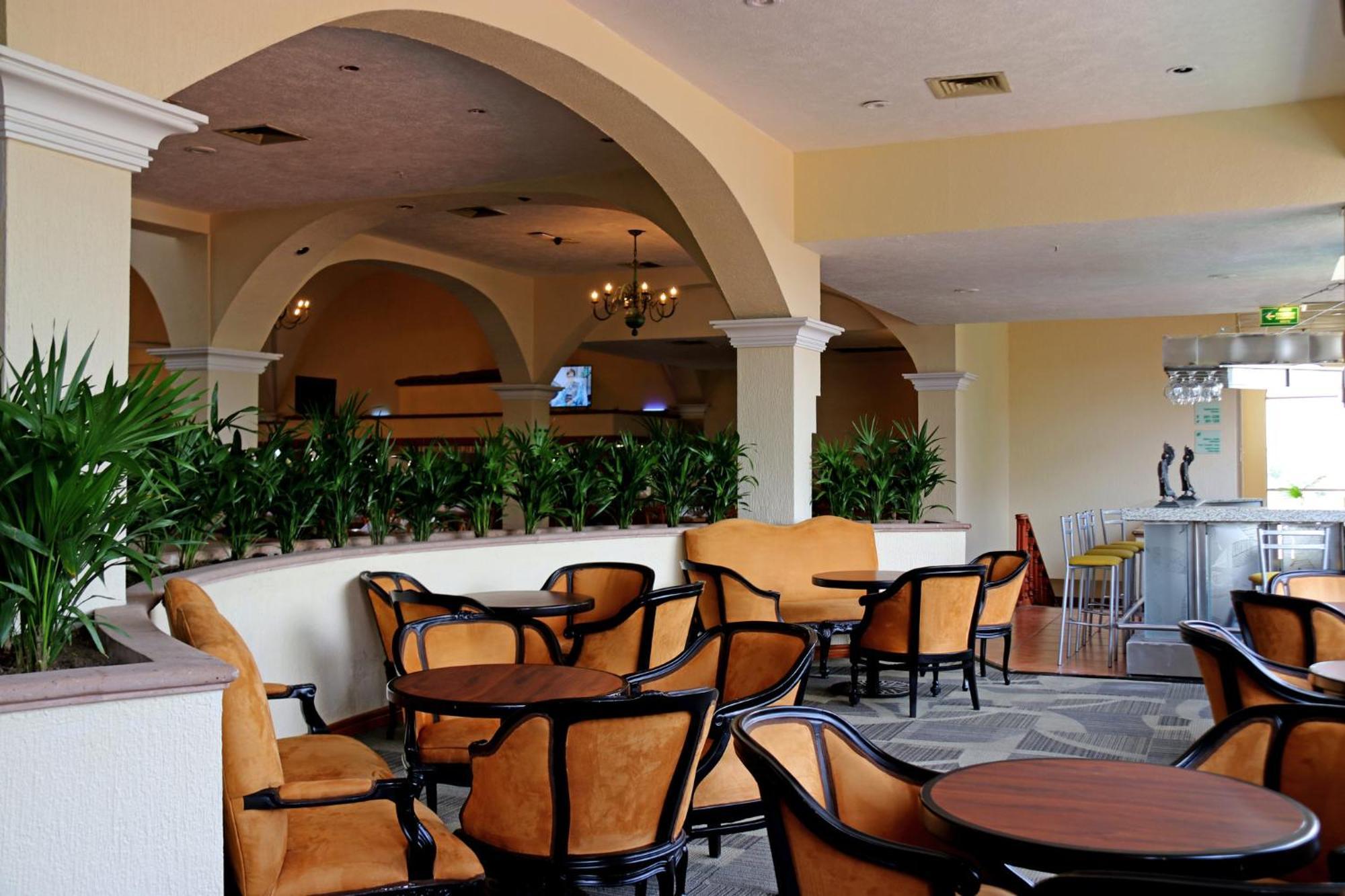 Holiday Inn La Piedad By Ihg Extérieur photo