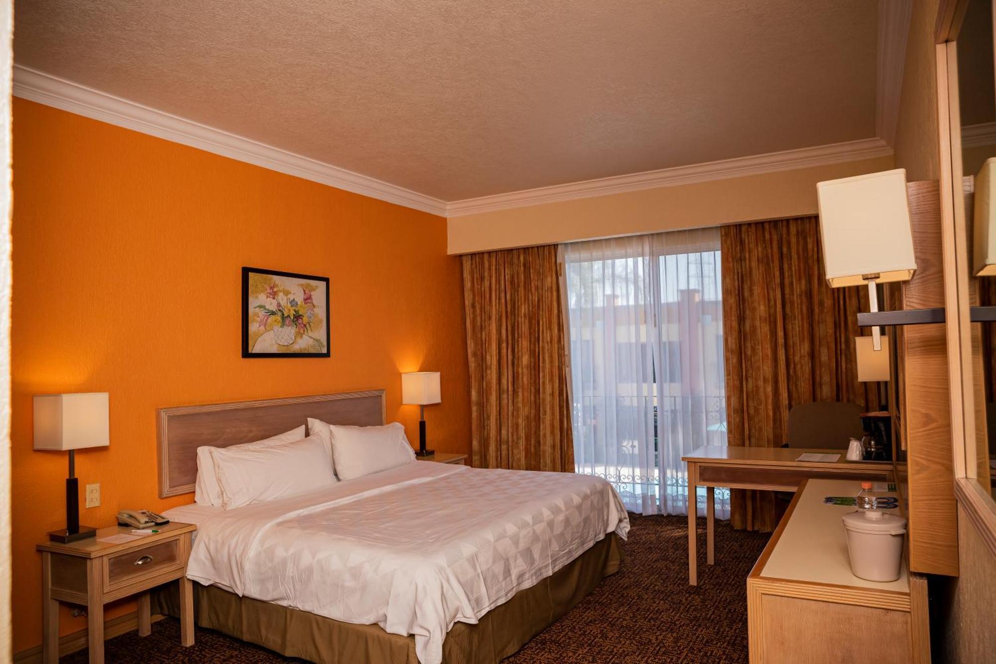 Holiday Inn La Piedad By Ihg Extérieur photo